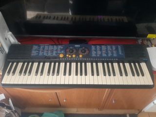 Teclado Yamaha PSR-E30