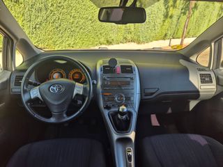 Toyota Auris 2009