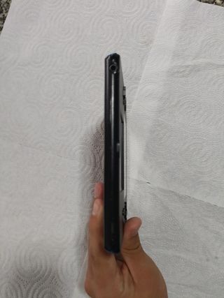 Nintendo 2DS Azul y negra + funda + 3 juegos.