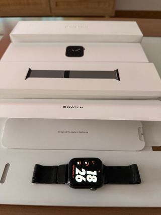Apple Watch Serie 5 GPS+Celular Gris Espacial 44mm