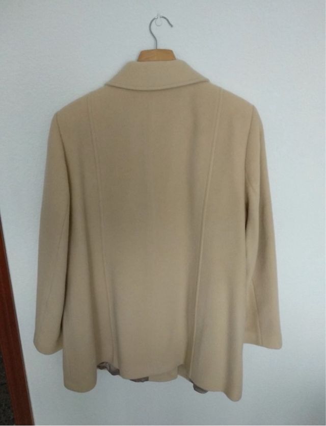 Chaqueta de lana El Corte Inglés beige para mujer