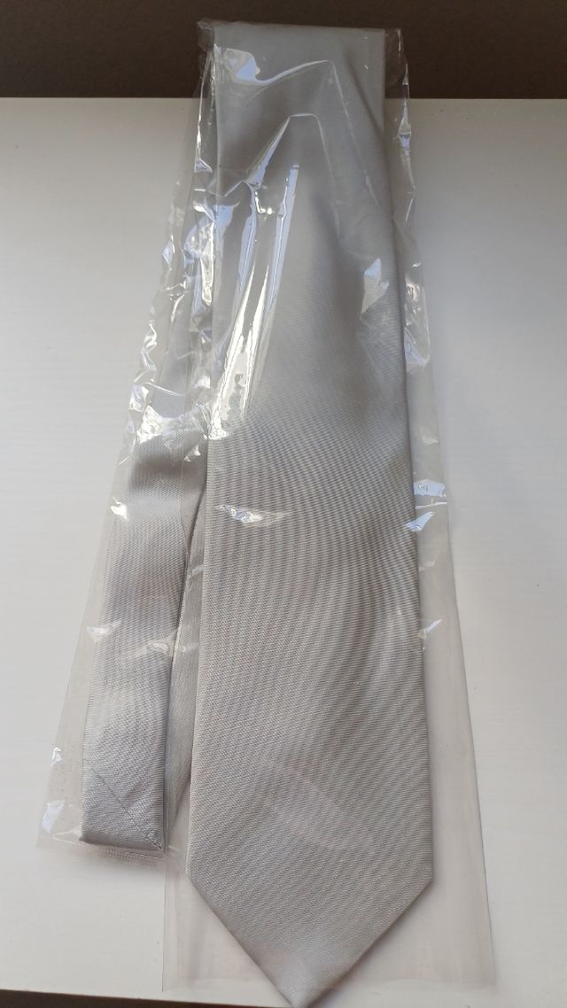 Corbata Enzo Romano Ceremonia Plata con etiqueta