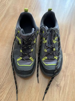 Botas de montaña talla 37