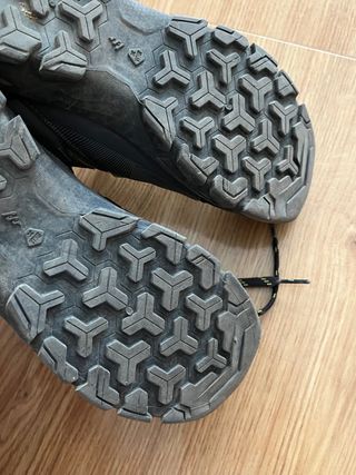 Botas de montaña talla 37