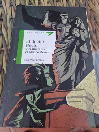 El doctor Néctor y el misterio en el Museo Roma...