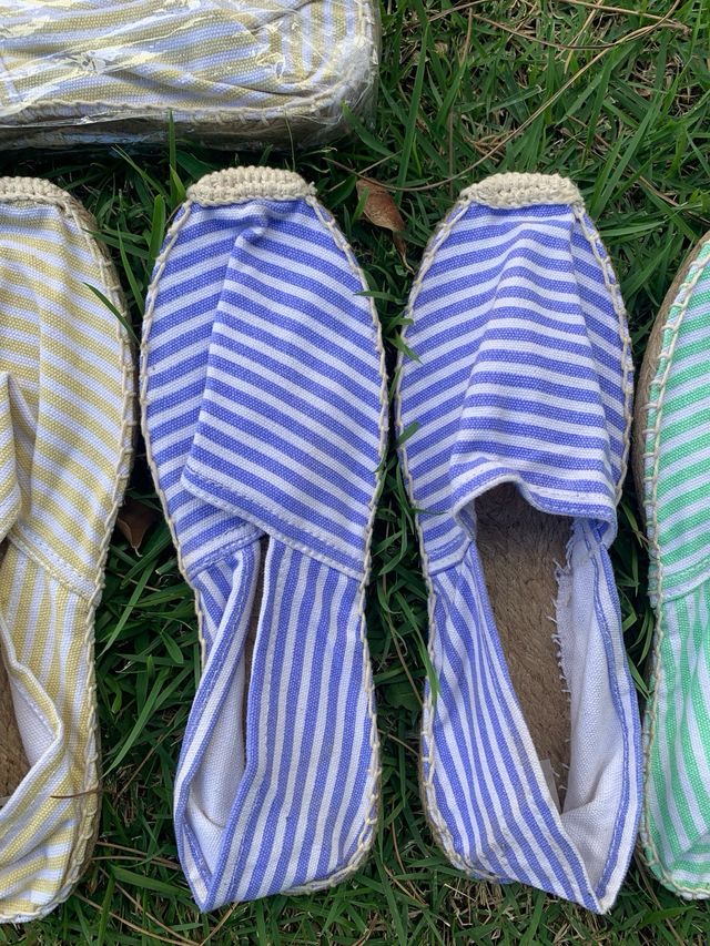 Alpargatas a rayas nuevas