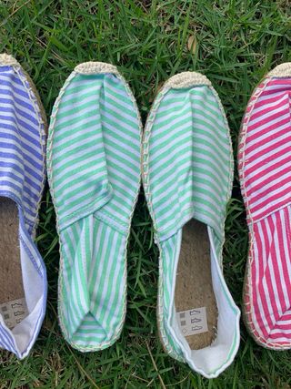 Alpargatas a rayas nuevas