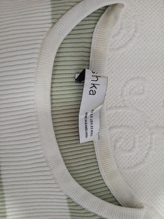 Top de rayas verde y blanco