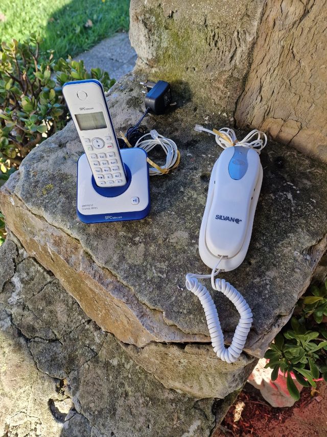 Teléfono Inalámbrico SPC Telecom + Teléfono Fijo