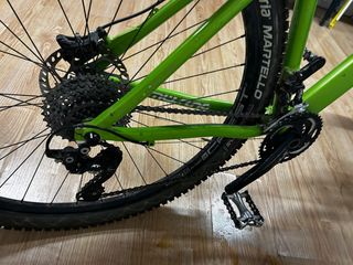 Bicicleta MTB 29 Verde Lima Musing (Marca de USA)