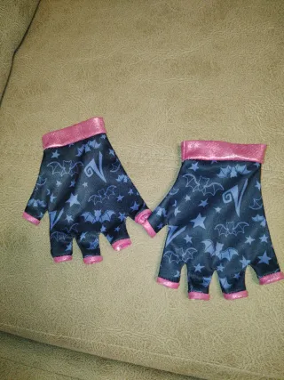 Guitarra Juguete Vampirina con luces y sonido.