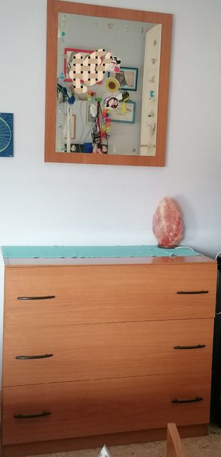 Comó con specchio vendibili insieme o separatament