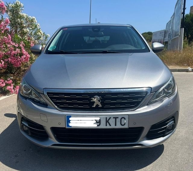 Peugeot 308 1.5DCI 130CV Allure, año 2019, Libro!!