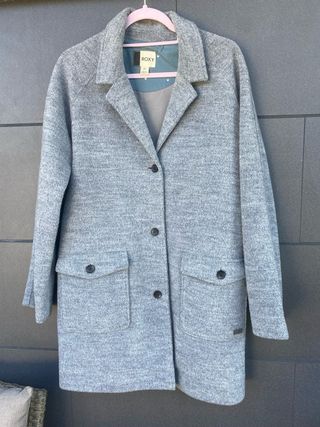 Abrigo Roxy de lana gris