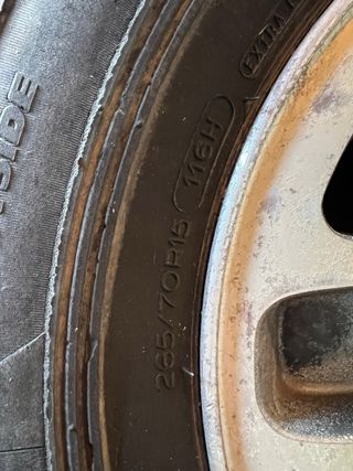 5 Llantas Mitsubishi Montero
