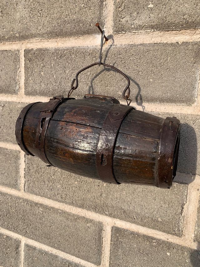 Botticella ovale antica in legno