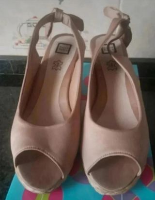 Sandalias cuña beige talla 39