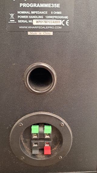 Altavoces Wharfedale Pro Negros