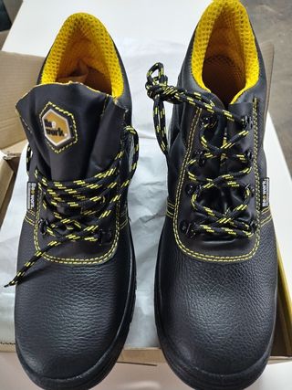 ❤️ "SIN USAR"
Botas de seguridad TIKOA S3 talla 44
