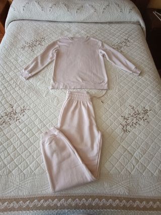 Chándal de mujer rosa