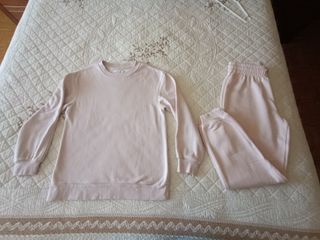 Chándal de mujer rosa
