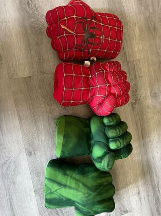Guantes de Spiderman y Hulk para niños