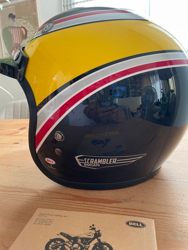 Casco BELL SCRAMBLER DUCATI