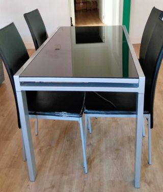 Mesa y 4 Sillas Comedor Cristal Negro