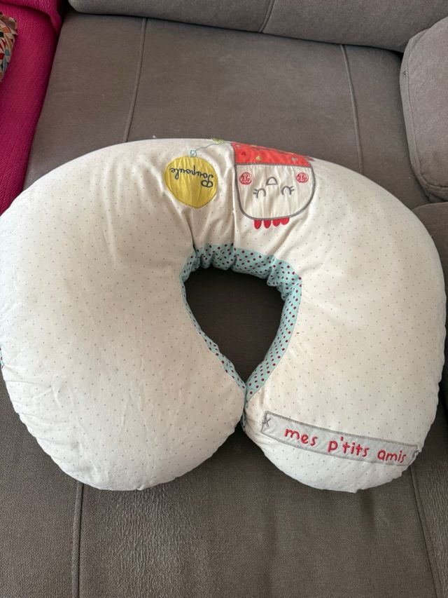 Cojín de lactancia estampado