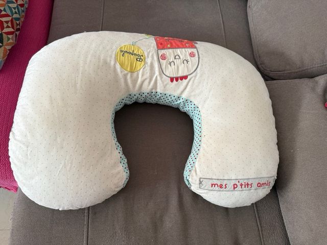 Cojín de lactancia estampado