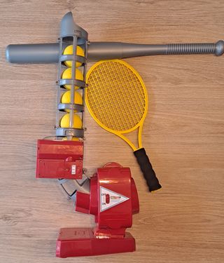 Lanza pelotas automático