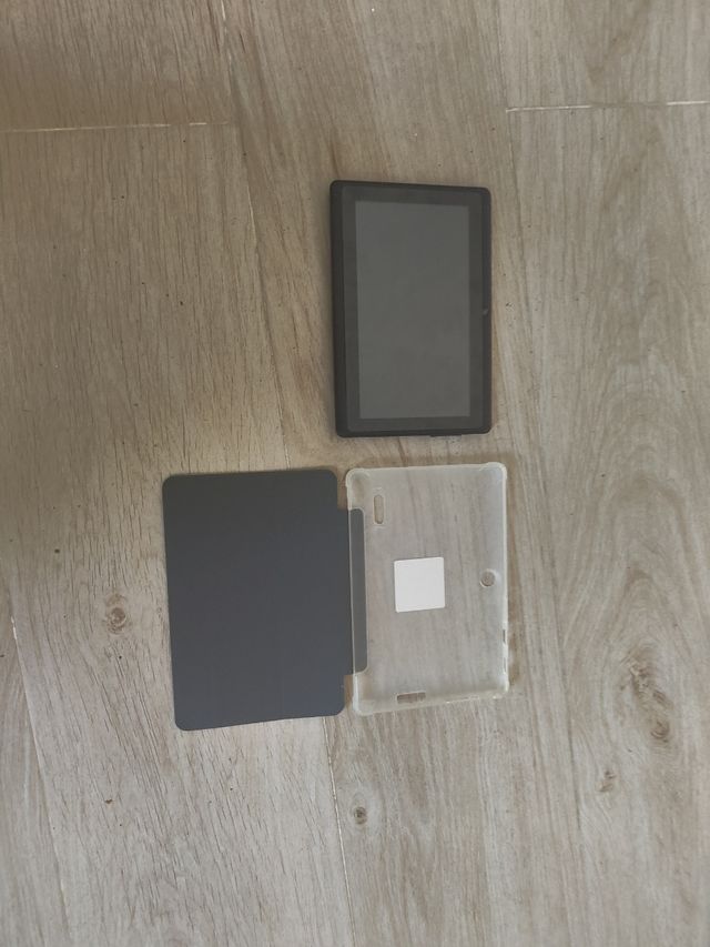 Tablet portátil negra y gris