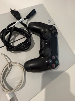 Ps4 Blanca 1TB SSD (disco duro sólido y rápido)