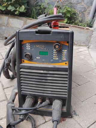 Soldadora TIG AC/DC y Electrodo Discovery 200 weco