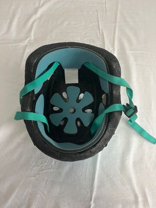 Casco de bici infantil tiburón