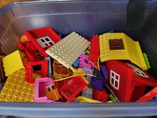 Lego Duplo pezzi misti.