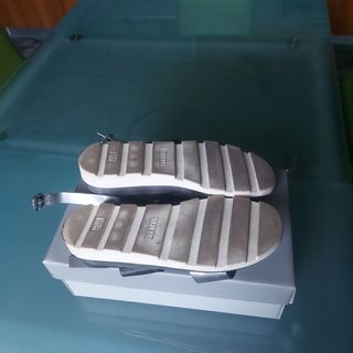 Sandali TheFlexx neri e argentati