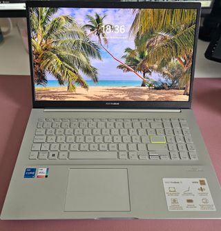 Portátil Asus Vivobook 15' OLED