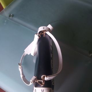 Borsa Love Moschino nera con inserti bianchi