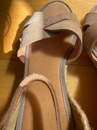 Sandalias cuña esparto beige