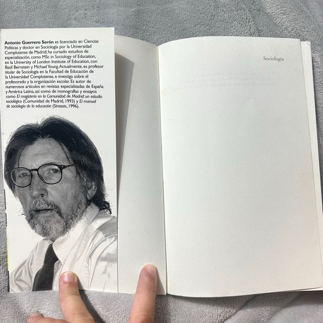 Enseñanza y sociedad: El conocimiento sociológico