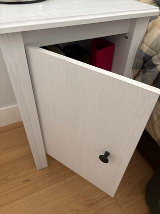 Mesa TV y 2 Mesitas de Noche