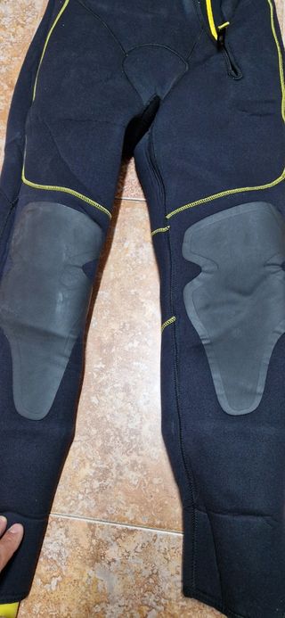 Traje de buceo con capucha tribord de 7 milímetros