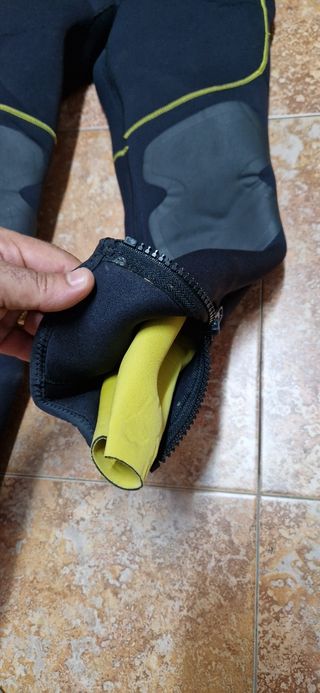 Traje de buceo con capucha tribord de 7 milímetros