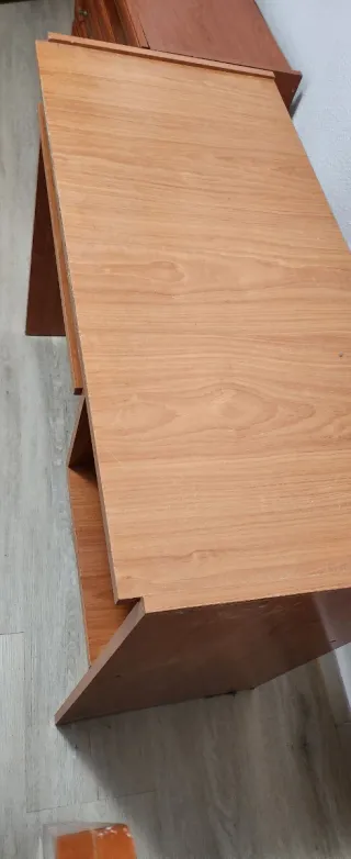 Escritorio madera  en Orihuela