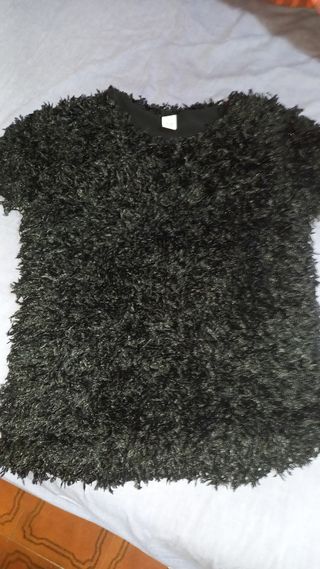 Maglia nera  con frangette