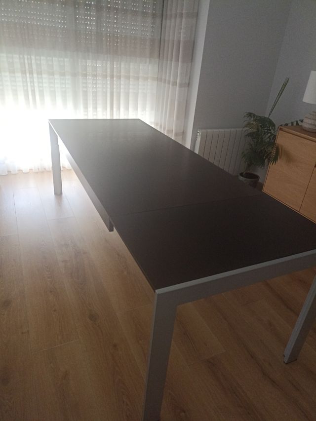 Mesa comedor extensible más 6 sillas