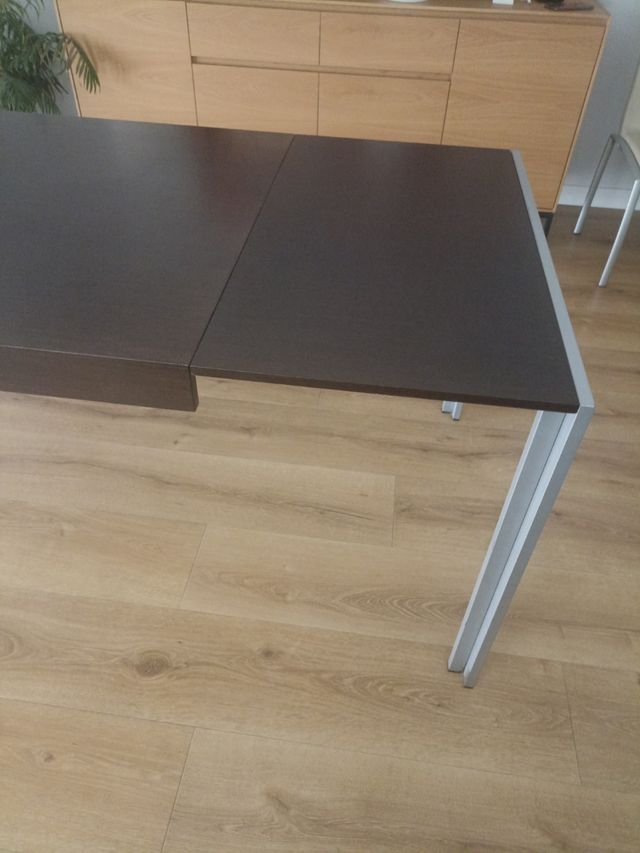 Mesa comedor extensible más 6 sillas