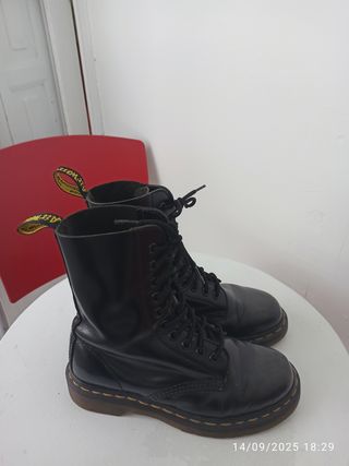 Botas Dr. Martens Talla 36 Negras