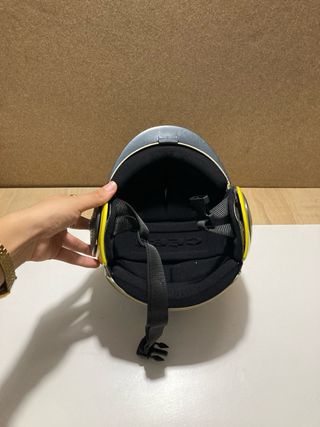 Casco de esquí CEBE amarillo